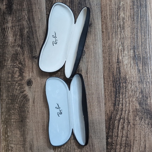 Ray-Ban Hard-shell Sunglass Cases x2 - Picture 2 of 7